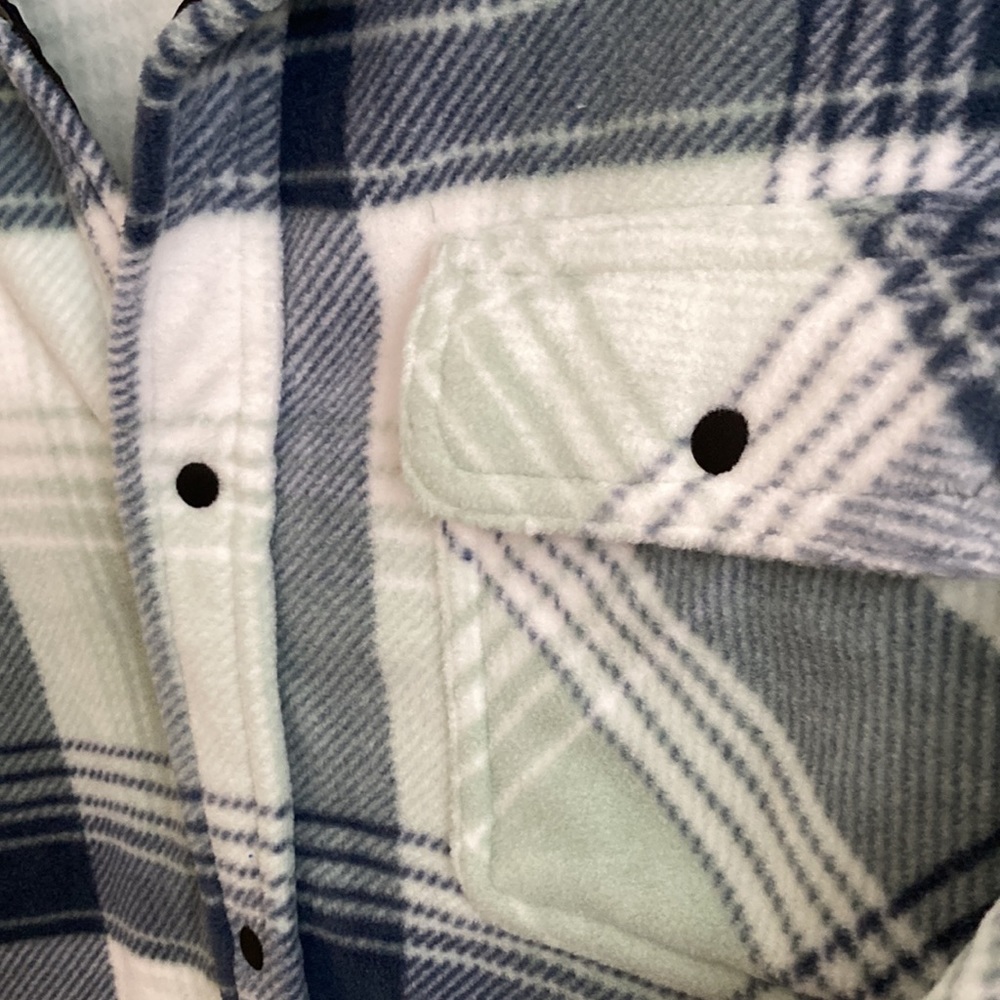 New with tags Men or women’s oversize shirt jacket - Picture 4 of 4